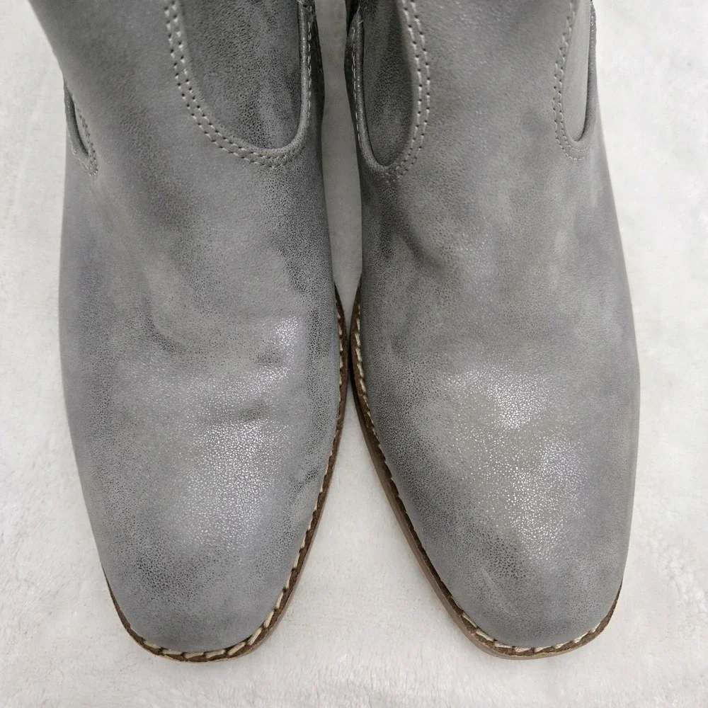 Boutique‎ by Corky's Wayland Ankle Boots Women's Sz 7 Metallic Gray Gold Festive